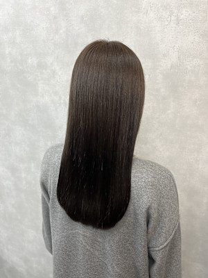 柔らかグレージュ