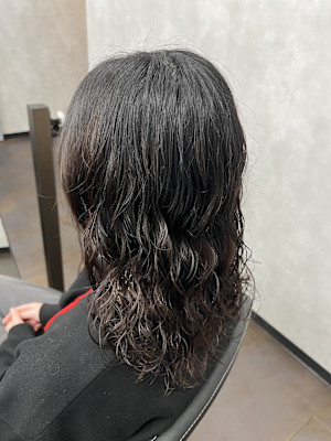 くしゃっとパーマスタイル