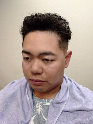 ナチュラルパーマ、サイドツーブロック、スキンフェード