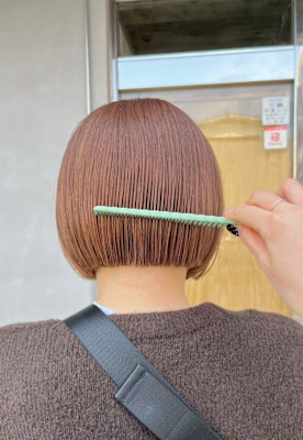 ぱつっとミニボブ/ピンクベージュ