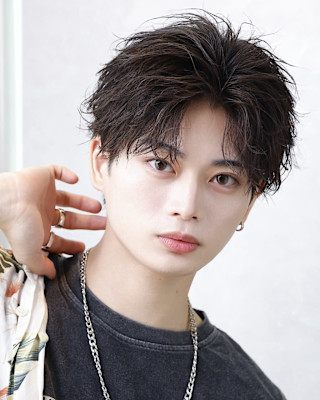 毛流れセンターパート【シャープパーマ】