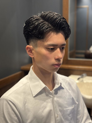 ビジネスカジュアルスタイル