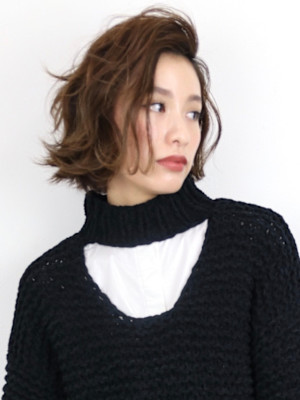 【SOURCE】外はね大人ボブ