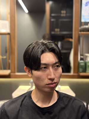 センターパートニュアンスパーマ