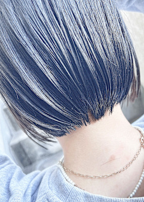 ショートボブ