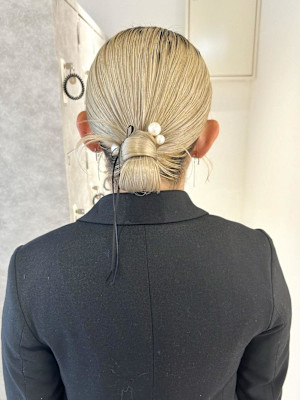 【nanaka】結婚式アレンジ/タイトシニヨン/ヘアアレンジ