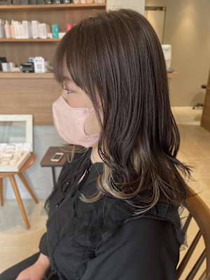 イヤリングカラーベージュ