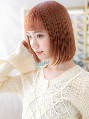 ぱっつん前髪ミルクティーピンク小顔ミニボブ　チェリーレッド