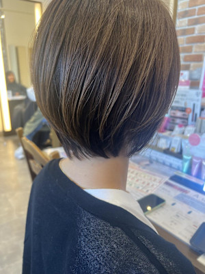 ショートへア／イエローベージュ