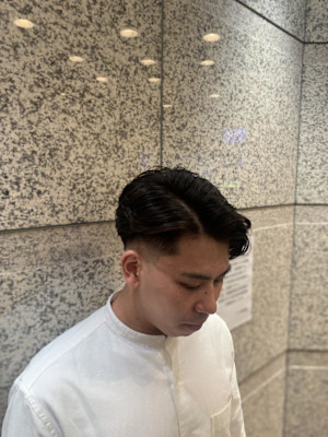 ウェーブパーマ　〈理容室〉