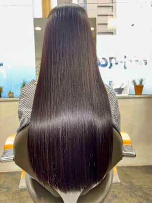 シルキーストレートと酸熱カラートリートメント