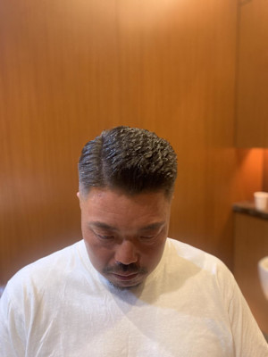 アイロン毛流れパーマ〈理容室〉