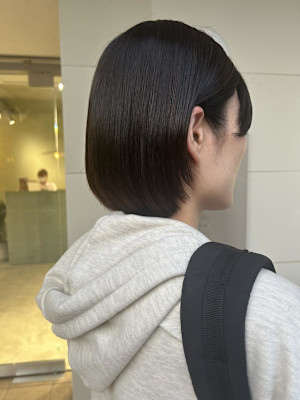 ボブ×ストレートパーマ