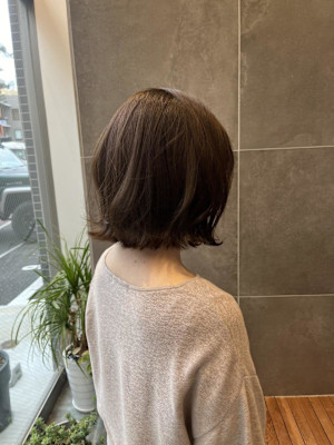 オリーブ系カラー