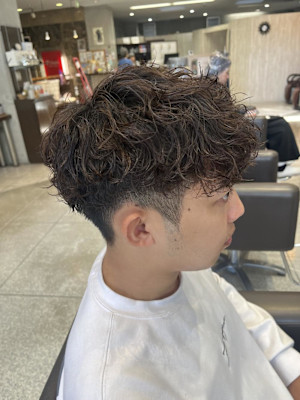 メンズ強めシャドウパーマ