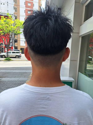 メンズツーブロックヘア