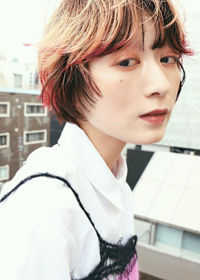 ステップボーンカット/ハンサムショート/デザインカラー