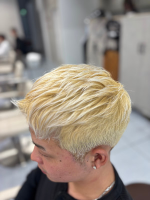 ソフトモヒカン/抜きっぱなし/ブロンド/ブリーチカラー