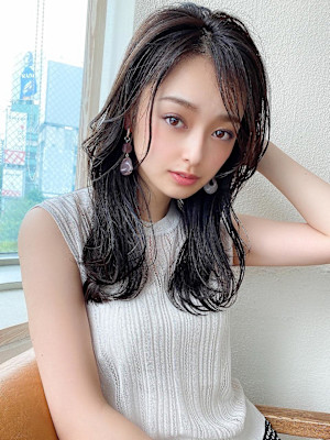 シャギーレイヤー韓国ワンホンヘアシースルーぱっつん前髪