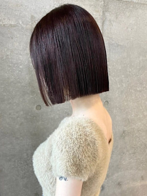 切りっぱなしボブ 髪質改善 カシスピンク 艶髪 ショートボブ