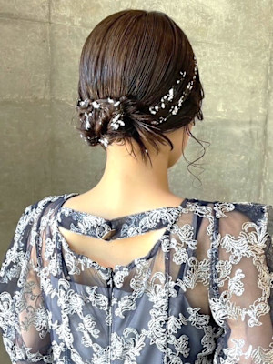 お呼ばれヘア カチモリ アップスタイル お団子ヘア 