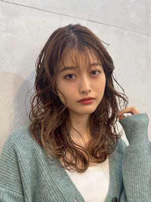 エアリーパーマ/似合わせカット/ベージュ／アッシュ/Wカラー