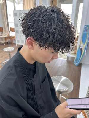 メンズパーマ×メンズブリーチ メンズヘアサロン YUIMAR