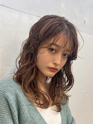 エアリーパーマ/似合わせカット/ベージュ／アッシュ/Wカラー