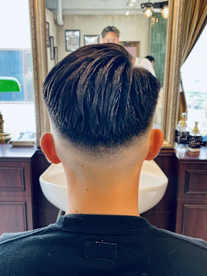 【10代 男性】ロンドン七三スキンフェード（大宮/バーバー）