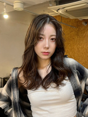 ウェーブ巻き/センター分け/外国人風