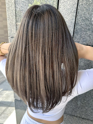 【felice MICHI 石井あすか】アッシュグレー 顔周