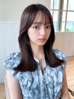 シャギーレイヤー韓国ワンホンヘアシースルーぱっつん前髪