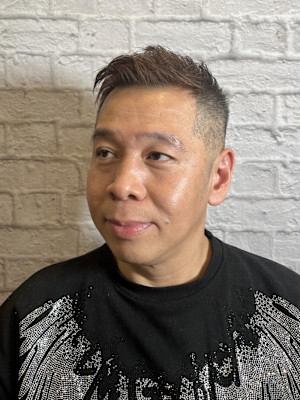 メンズ／ハイフェード／アップバング／刈り上げ