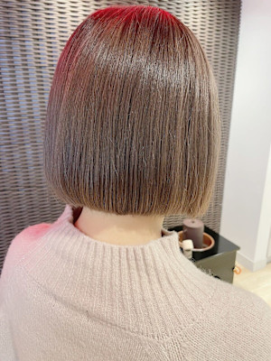 切りっぱなしミニボブ