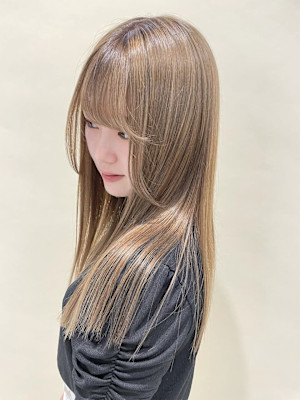 潤ツヤロングヘア