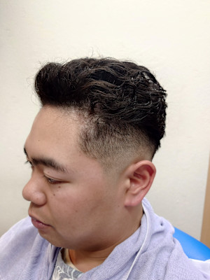 Hair cut design salon Smash田町店