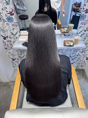 個室 髪質改善 Emily【エミリー】×スタイル