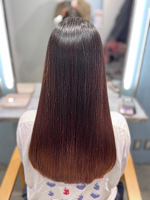 個室 髪質改善 Emily【エミリー】×スタイル