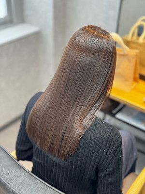 個室 髪質改善 Emily【エミリー】×スタイル