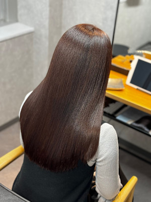 個室 髪質改善 Emily【エミリー】×スタイル