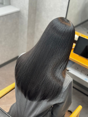 個室 髪質改善 Emily【エミリー】×スタイル