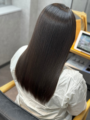 個室 髪質改善 Emily【エミリー】×スタイル