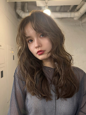 コテ巻き風パーマスタイル/ナチュラルウルフ/アッシュベージュ