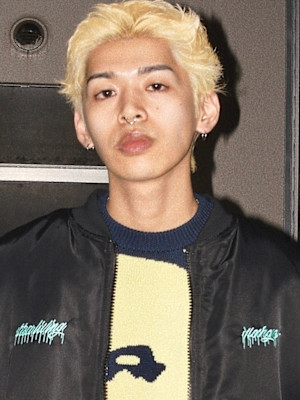 #抜きっぱなしスパイキーショートブロンド金髪#フェザーパーマ