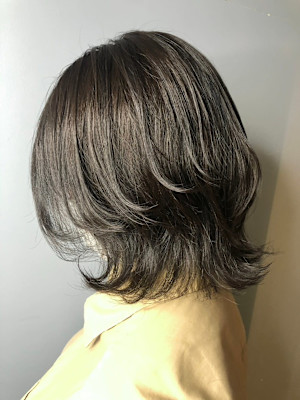 ワンレンボブ前下がりショート内巻きワンカール鎖骨ミディアム