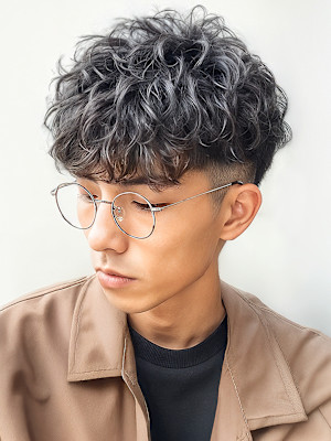 20代30代40代　モテ黒髪マッシュパーマ