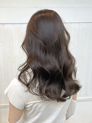 韓国ナチュラルくびれブラウンヘアイメチェン似合わせカット渋谷
