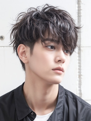 20代30代40代　立体感モテ髪マッシュ