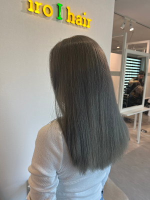 シルバーグレージュ