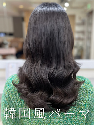 大人可愛いミディアムコテ巻き風パーマ